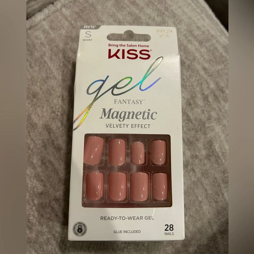 Kiss Acrylic Gel Press on Nails Bundle, short, medium & long artificial nails